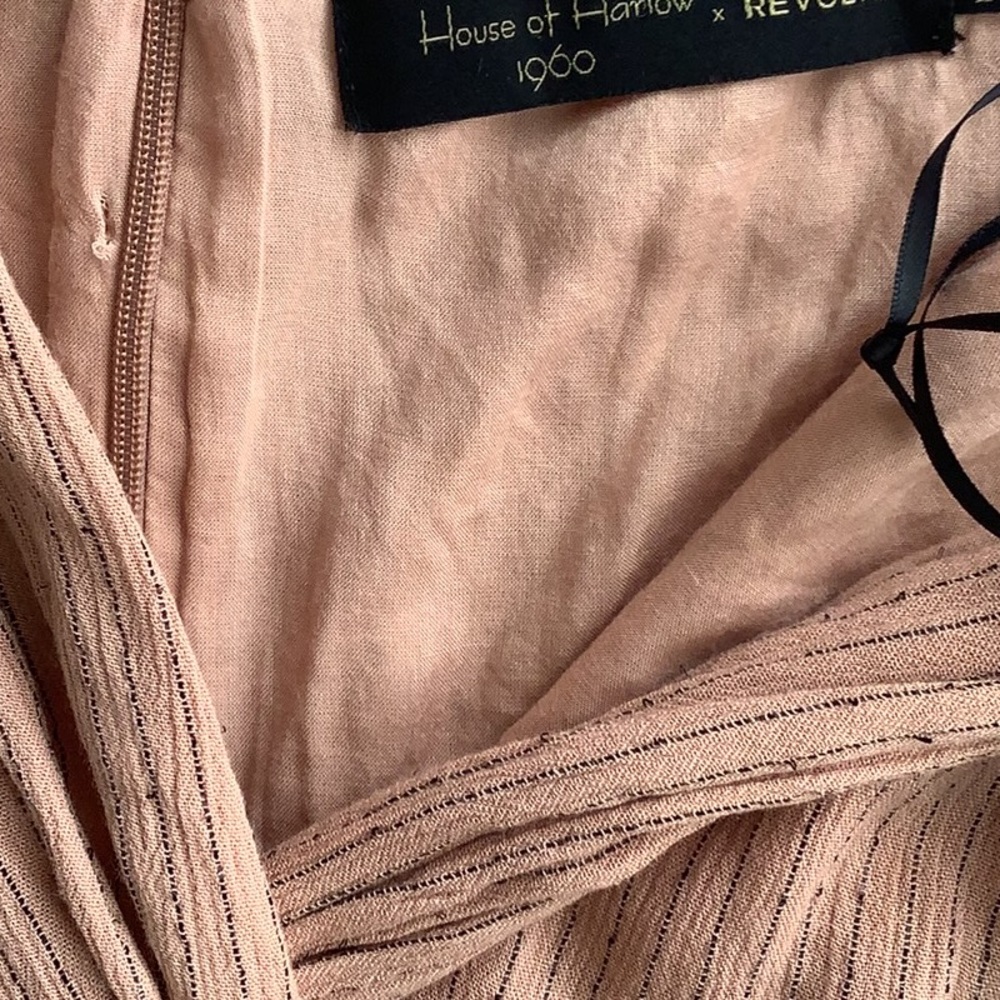 Gorgeous House of Harlow 1960 x REVOLVE dress NWT🎉🎉🎉 - Picture 6 of 12
